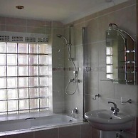 Acra Retreat, Mountain View Lodge