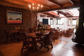 Acra Retreat, Mountain View Lodge