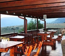 Acra Retreat, Mountain View Lodge