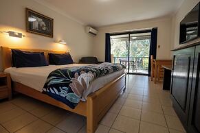 Novena Palms Motel