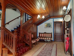 Family Hotel at Renaissance Square