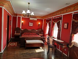 Family Hotel at Renaissance Square