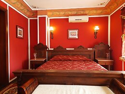 Family Hotel at Renaissance Square