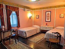 Family Hotel at Renaissance Square