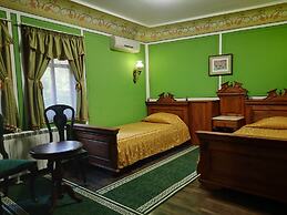Family Hotel at Renaissance Square
