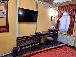 Family Hotel at Renaissance Square