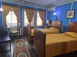 Family Hotel at Renaissance Square