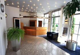 Alfa Hotel