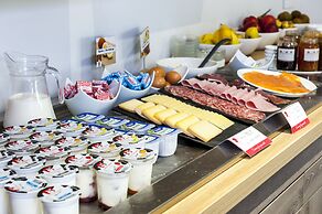 Brit Hotel Toulouse Colomiers - L'Esplanade
