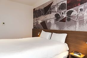 Brit Hotel Toulouse Colomiers - L'Esplanade