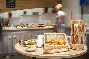 Brit Hotel Toulouse Colomiers - L'Esplanade