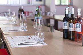 Brit Hotel Toulouse Colomiers - L'Esplanade