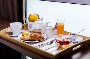Brit Hotel Toulouse Colomiers - L'Esplanade