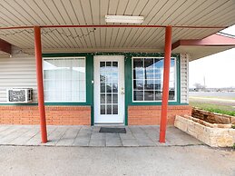 OYO Hotel Jacksboro TX - Fort Richardson