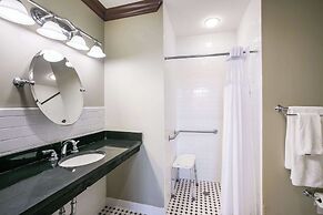 Water Street Hotel & Marina, Ascend Hotel Collection