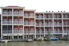 Water Street Hotel & Marina, Ascend Hotel Collection