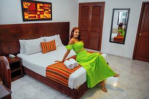 TAMA Hotel Granada Real Cali