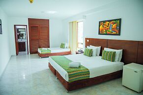 TAMA Hotel Granada Real Cali