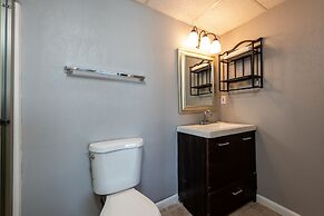 Boardwalk Hotel Charlee & Beach House Rentals