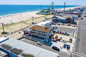 Boardwalk Hotel Charlee & Beach House Rentals