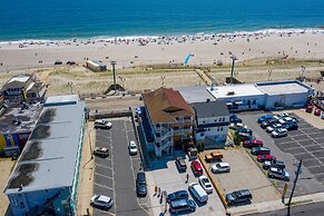 Boardwalk Hotel Charlee & Beach House Rentals