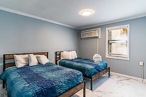 Boardwalk Hotel Charlee & Beach House Rentals