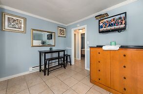 Boardwalk Hotel Charlee & Beach House Rentals