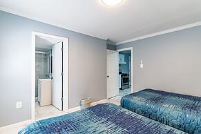 Boardwalk Hotel Charlee & Beach House Rentals