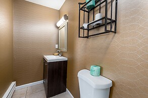 Boardwalk Hotel Charlee & Beach House Rentals