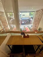 A25 Hotel - 12 Ngo Sy Lien