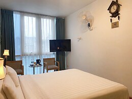 A25 Hotel - 12 Ngo Sy Lien