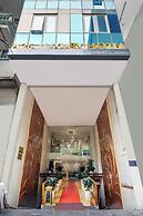 A25 Hotel - 12 Ngo Sy Lien