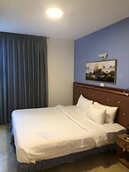 A25 Hotel - 12 Ngo Sy Lien