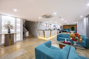 A25 Hotel - 12 Ngo Sy Lien
