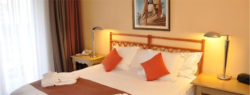 Hotel Approach