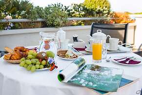 Verdeluna ApartHotel & Resort