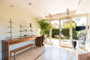 Verdeluna ApartHotel & Resort