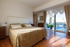 Verdeluna ApartHotel & Resort