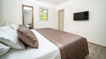 Villa Rustica Dalmatia Apartments