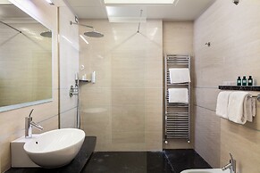 Hotel Kristal Palace - Tonelli Hotels - Adult Friendly