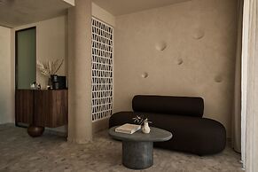 Uzenie All Suites Boutique Resort
