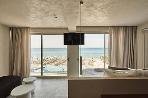 Uzenie All Suites Boutique Resort