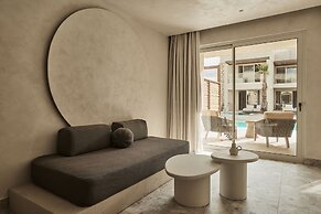 Uzenie All Suites Boutique Resort