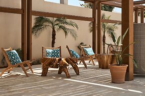 Uzenie All Suites Boutique Resort