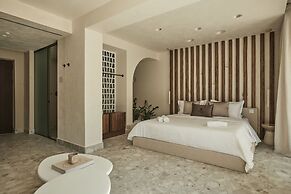 Uzenie All Suites Boutique Resort