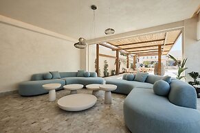 Uzenie All Suites Boutique Resort