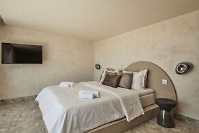 Uzenie All Suites Boutique Resort