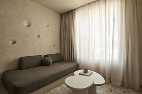 Uzenie All Suites Boutique Resort