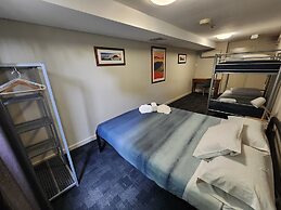 Big Backpackers Hostel