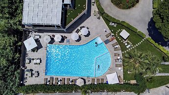 Elysion Hotel